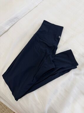 Lululemon Navy Ribbed High waisted  Leggings — INSEAM 24inch